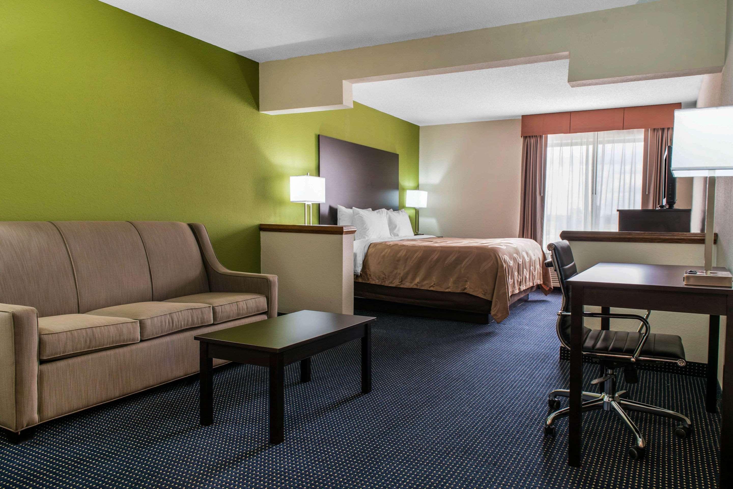Quality Inn & Suites Anderson I-69 Exteriér fotografie