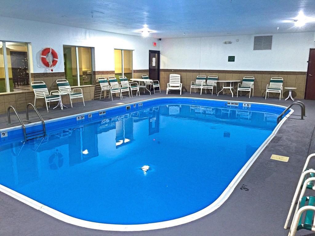 Quality Inn & Suites Anderson I-69 Exteriér fotografie