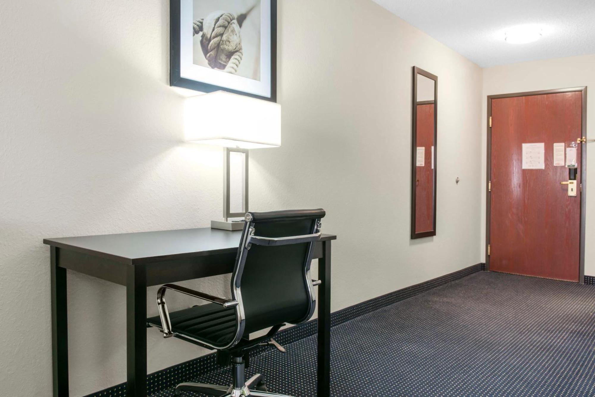 Quality Inn & Suites Anderson I-69 Exteriér fotografie